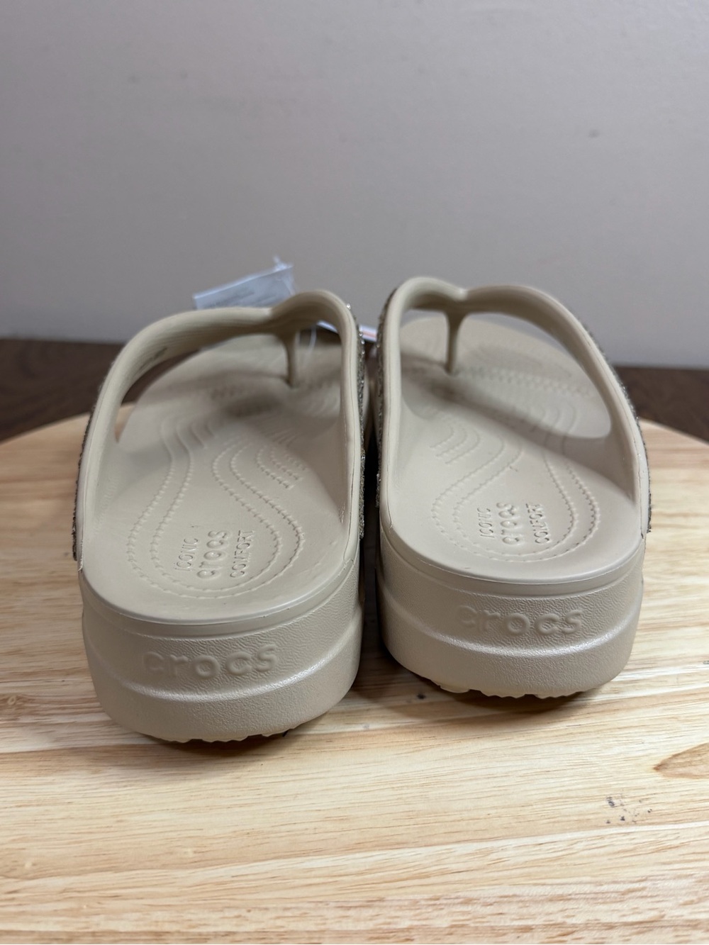 Crocs women’s sloane glitter sandals - Picture 5 of 10